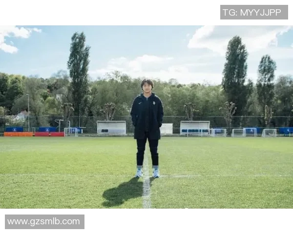 孤独的绿茵场上他曾辉煌如星的落寞足球明星的心路历程