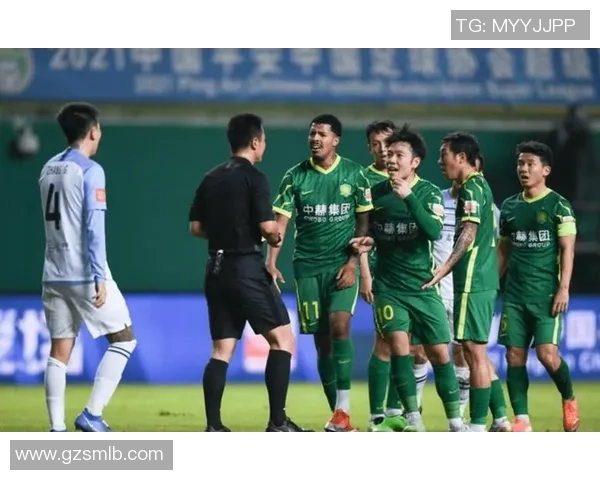 深圳足球队以55分领跑挑战赛积分榜展现强劲实力 深圳足球队以55分领跑挑战赛积分榜展现强劲实力